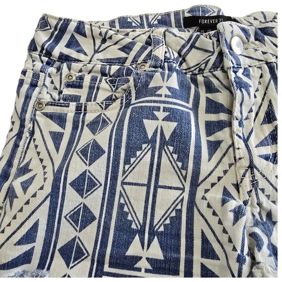 Forever 21 Blue and White Aztec Pattern Short Shorts Size 27 - Picture 2 of 8